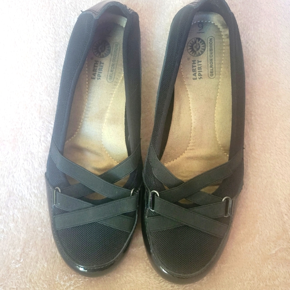 Womens Earth Spirt gel cushion flats